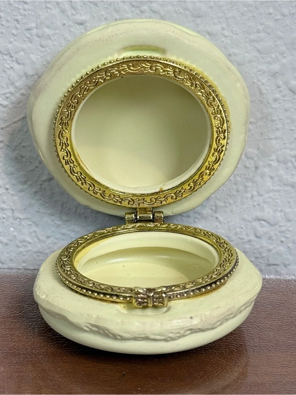 Small Light Yellow Ceramic French Macaron Trinket Box
